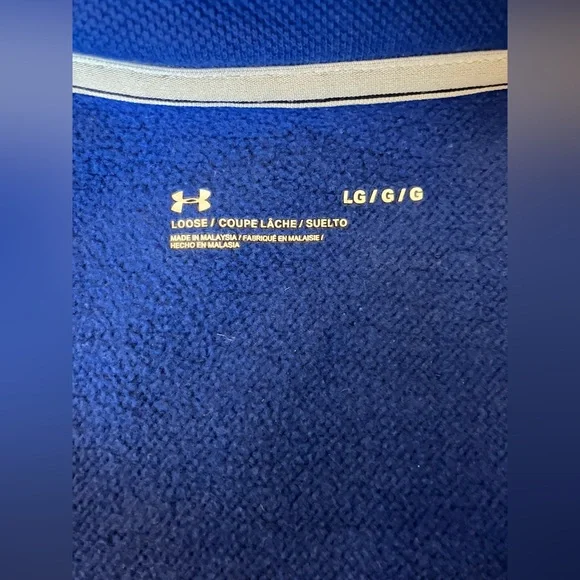 Under Armour Royal Blue two toned pullover 1/4 zip. Semi- cropped - Picture 5 of 8